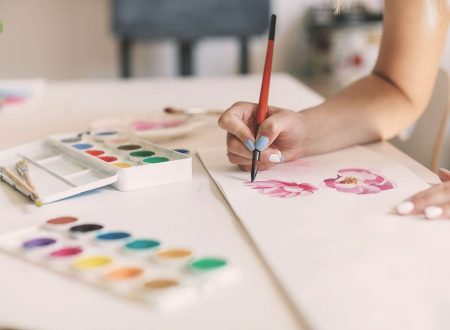 hand-illustration-painting-creative-brush-artist-watercolor-art-studio-workplace-workspace_t20_vKlygw